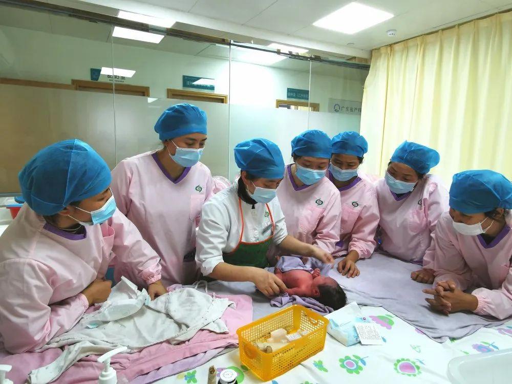 呼伦贝尔妇婴监护型护送